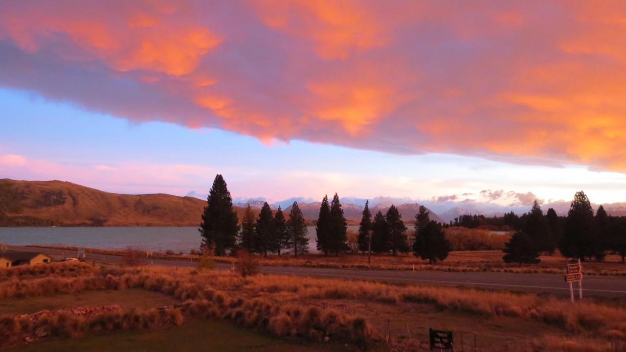Lake Views At Antler Lodge Lake Tekapo Eksteriør bilde
